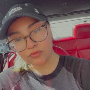 Meet your Posher, Ari